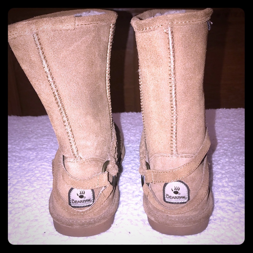 Size 10 Bear paw boots in excellent used condition